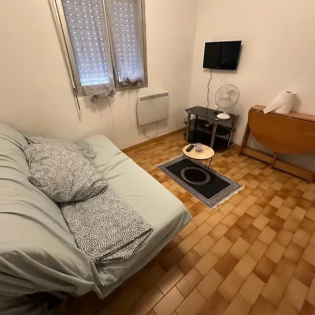 A Deux Pas De La Gare